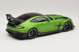 Mercedes AMG GT Black Series C190 Matt Green Metallic Minichamps 1:18 110032022 Pressofusione — immagine 3 di 8