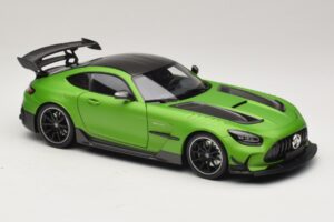 Mercedes AMG GT Black Series C190 Matt Green Metallic Minichamps 1:18 110032022 Pressofusione — immagine 6 di 8