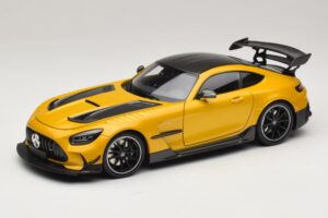 Mercedes AMG GT Black Series C190 Solarbeam Yellow Metallic Minichamps 1:18 110032021 Pressofusione
