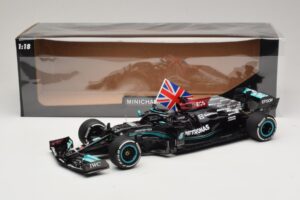 Mercedes AMG Petronas W12 E Performance L. Hamilton Winner British GP 2021 Minichamps 1:18 110211144 Resina — immagine 7 di 7