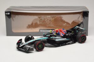 Mercedes AMG Petronas W15 E Performance L. Hamilton Winner British GP 2024 Minichamps 1:18 110241244 Resina — immagine 7 di 7