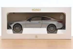 Mercedes CLE C236 Coupé Hightech Silver Norev 1:18 183939 Pressofusione — immagine 2 di 2