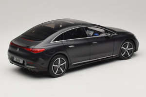 Mercedes EQE V295 Graphite Grey Magno NZG 1:18 B66961108 Pressofusione — immagine 5 di 8