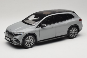 Mercedes EQS SUV X296 Manufaktur Alpine Grey NZG 1:18 B66960591 Pressofusione