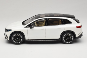 Mercedes EQS SUV X296 Manufaktur Diamond White NZG 1:18 B66960590 Pressofusione — immagine 4 di 8