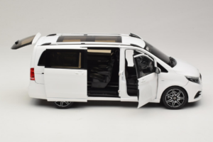 Mercedes V-Class W447 AMG Line Bianco Norev 1:18 183876 Pressofusione — immagine 4 di 8