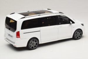 Mercedes V-Class W447 AMG Line Bianco Norev 1:18 183876 Pressofusione — immagine 3 di 8