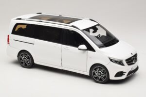 Mercedes V-Class W447 AMG Line Bianco Norev 1:18 183876 Pressofusione — immagine 6 di 8
