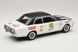 Opel Commodore A #29 J-L. Clarr / J-P. Peyroux Tour de France Automobile 1971 MCG 1:18 MCG18562R Pressofusione — immagine 2 di 6