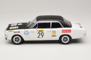 Opel Commodore A #29 J-L. Clarr / J-P. Peyroux Tour de France Automobile 1971 MCG 1:18 MCG18562R Pressofusione — immagine 3 di 6