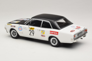 Opel Commodore A #29 J-L. Clarr / J-P. Peyroux Tour de France Automobile 1971 MCG 1:18 MCG18562R Pressofusione — immagine 5 di 6
