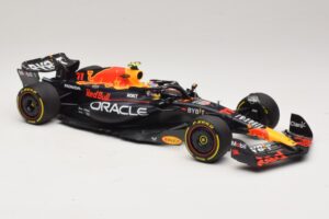 Oracle Red Bull Racing RB19 S. Perez Abu Dhabi GP 2023 Minichamps 1:18 110232311 Resina — immagine 4 di 7