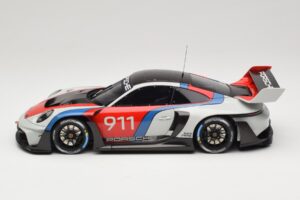 Porsche 911 992 GT3 R Rennsport GT Spirit 1:18 GT495 Resina — immagine 3 di 6