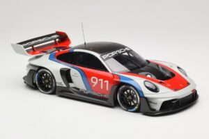 Porsche 911 992 GT3 R Rennsport GT Spirit 1:18 GT495 Resina — immagine 4 di 6