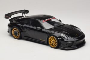 Porsche 911 992 GT3 RS Manthey Racing Nero con Cerchi Dorati Minichamps 1:18 MR-911-GT3RS-1804 Pressofusione — immagine 4 di 6