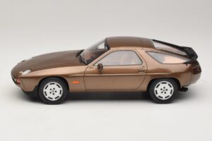 Porsche 928 S Tobacco Metallic GT Spirit 1:18 GT1005 Resina — immagine 3 di 6