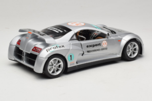 Giugiaro Prima Argento Bburago 1:18 33130 Pressofusione — immagine 3 di 8