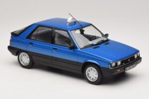 Renault 11 GTL Taxi James Bond MCG 1:18 MCG18833 Pressofusione — immagine 4 di 6