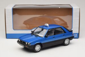 Renault 11 GTL Taxi James Bond MCG 1:18 MCG18833 Pressofusione — immagine 6 di 6