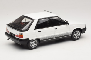 Renault 11 Turbo Bianco MCG 1:18 MCG18589 Pressofusione — immagine 2 di 6