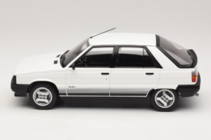 Renault 11 Turbo Bianco MCG 1:18 MCG18589 Pressofusione — immagine 3 di 6