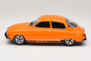 Saab 96 V4 Arancione MCG 1:18 MCG18654 Pressofusione — immagine 3 di 6