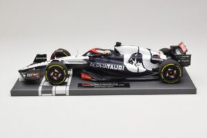 Scuderia AlphaTauri AT04 D. Ricciardo Hungarian GP 2023 Minichamps 1:18 117231203 Resina — immagine 3 di 7