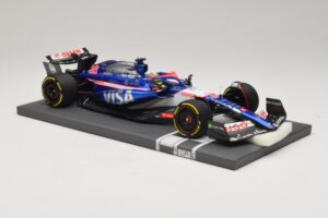 Visa Cash App RB VCARB 01 A. Iwasa FP1 Japanese GP 2024 Minichamps 1:18 117240440 Resina — immagine 4 di 7