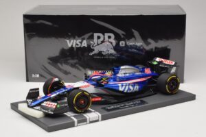 Visa Cash App RB VCARB 01 A. Iwasa FP1 Japanese GP 2024 Minichamps 1:18 117240440 Resina — immagine 7 di 7
