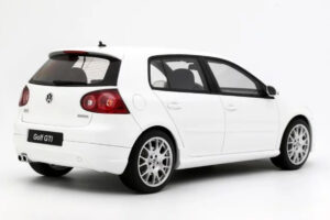 Volkswagen Golf GTI Mk5 Edition 30 Candy White Otto 1:18 OT1250 Resina — immagine 2 di 5