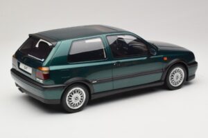 Volkswagen Golf Mk3 VR6 Carat Dragon Green Otto 1:12 G099 Resina — immagine 2 di 6