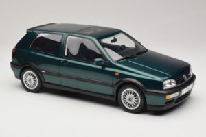 Volkswagen Golf Mk3 VR6 Carat Dragon Green Otto 1:12 G099 Resina — immagine 4 di 6