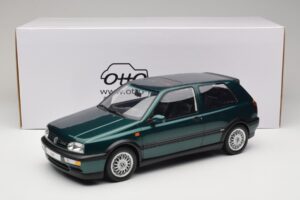 Volkswagen Golf Mk3 VR6 Carat Dragon Green Otto 1:12 G099 Resina — immagine 6 di 6