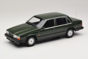 Volvo 740 GL Verde Scuro Minichamps 1:18 155171702 Pressofusione