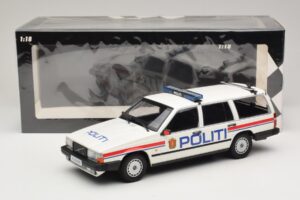 Volvo 740 GL Station Wagon Politi Norway Minichamps 1:18 155171796 Pressofusione — immagine 6 di 6