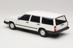 Volvo 740 GL Station Wagon Bianco Minichamps 1:18 155171772 Pressofusione — immagine 5 di 6