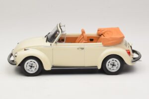 Volkswagen 1303 Cabrio Cream White Norev 1:18 188535 Pressofusione — immagine 3 di 6