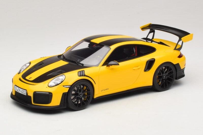 Porsche 911 GT2 RS 991.2 Nurburgring Lap Record Giallo GT Spirit 1:18 GT972 Resina