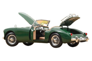 MG MGA British Racing Green Norev 1:18 182610 Pressofusione — immagine 2 di 5