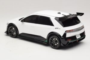 Hyundai Ioniq 5 N DK Edition Atlas White Matt Otto 1:18 OT1227 Resina — immagine 5 di 6