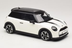 Mini Cooper S F66 Nanuq White Metallic Otto 1:18 OT1245 Resina — immagine 4 di 6