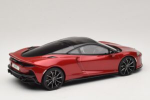 McLaren GTS Rosso GT Spirit 1:18 GT971 Resina — immagine 2 di 6