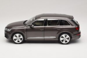 Audi Q7 4M Argus Brown Minichamps 1:18 5011407615 Pressofusione — immagine 4 di 8