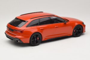 Audi RS6 C8 Avant Arancione Metallizzato Minichamps 1:18 155018012 Pressofusione — immagine 2 di 6