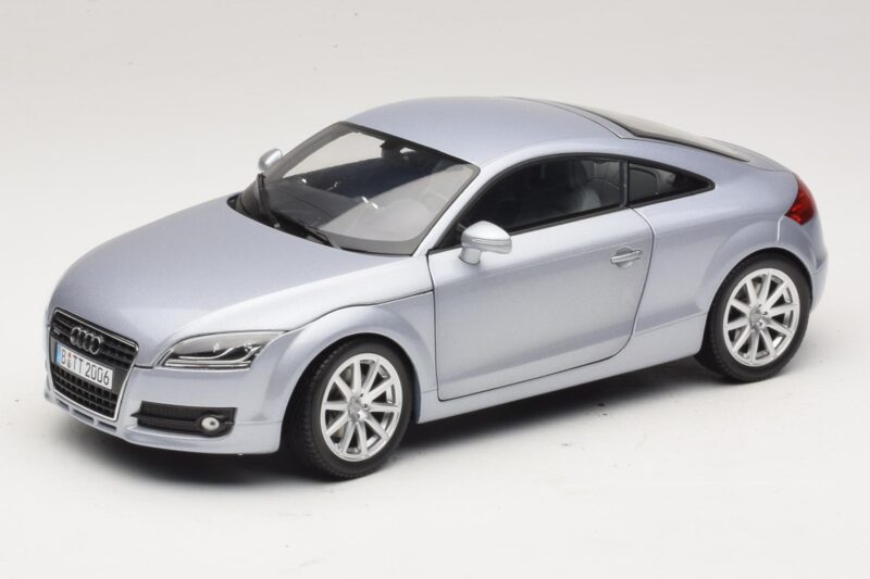 Audi TT 8N Silverblue Metallic Minichamps 1:18 100015020 Pressofusione