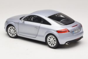 Audi TT 8N Silverblue Metallic Minichamps 1:18 100015020 Pressofusione — immagine 7 di 8