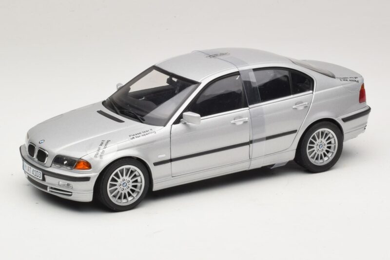 BMW 3-Series E46 6-Cylinder Argento UT Models 1:18 20512 Pressofusione