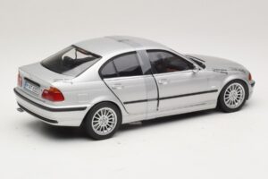 BMW 3-Series E46 6-Cylinder Argento UT Models 1:18 20512 Pressofusione — immagine 2 di 6