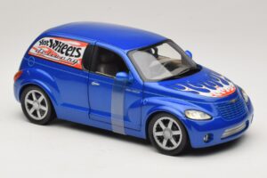 Chrysler PT Cruiser Consegna Blu Hot Wheels 1:18 29616 Pressofusione — immagine 5 di 7