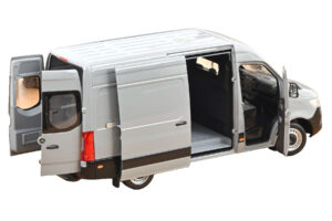 Mercedes Sprinter Grigio Norev 1:18 183042 Pressofusione — immagine 2 di 6